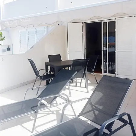 アパート Terrace With Sea View - Free Pool アデヘ